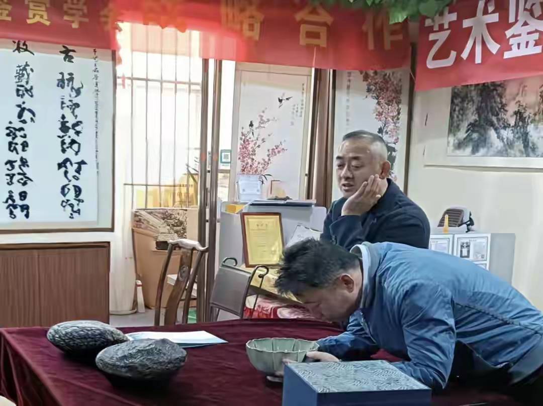 西省珠宝行业协会与太原市艺术品鉴赏学会交流九游会真人游戏第一品牌携手聚智启新程 